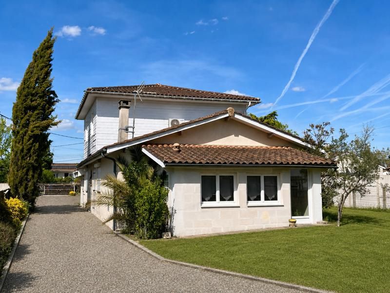 Vente Maison ST MEDARD EN JALLES 33160 8 pièces - 180 m²