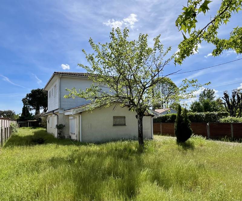 Vente Maison ST MEDARD EN JALLES - 8 pièces -180 m² - (33160)