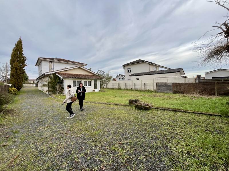 Vente Maison ST MEDARD EN JALLES - 8 pièces -180 m² - (33160)