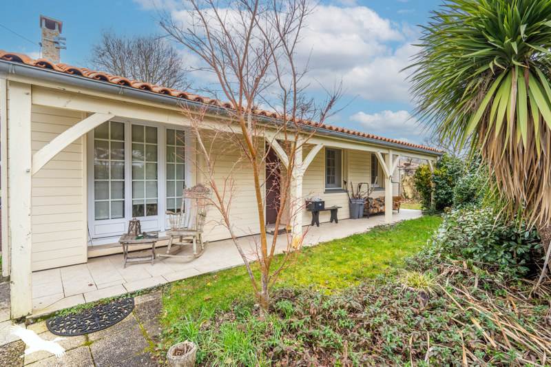 Vente Maison ST AUBIN DE MEDOC - 5 pièces -93,4 m² - (33160)