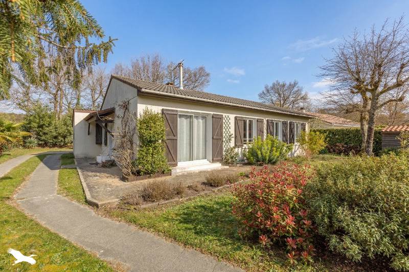Vente Maison ST MEDARD EN JALLES - 5 pièces -96 m² - (33160)