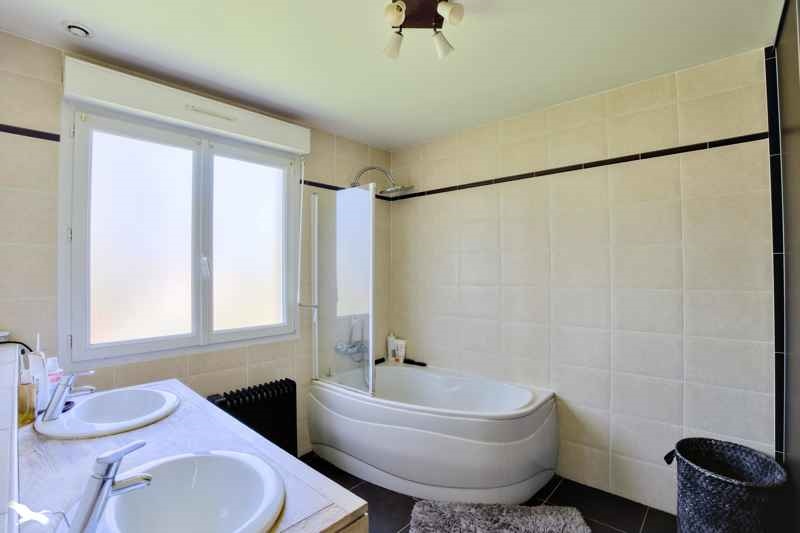 Vente Maison GUILERS - 6 pièces -116 m² - (29820)