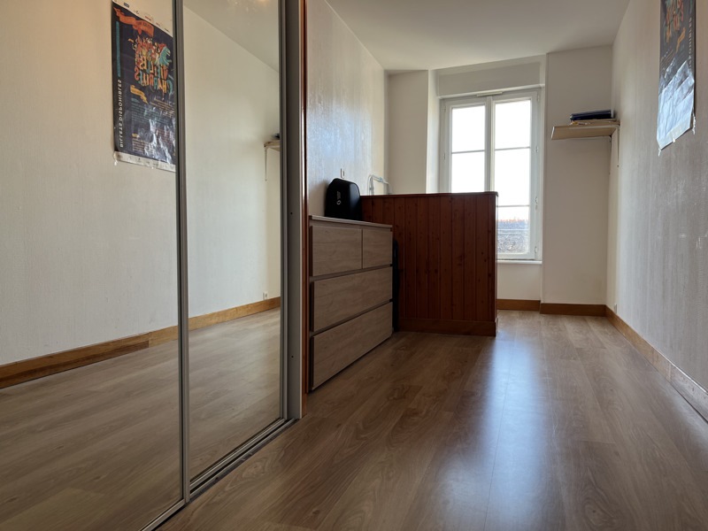 Vente Appartement LANDIVISIAU - 4 pièces -70 m² - (29400)