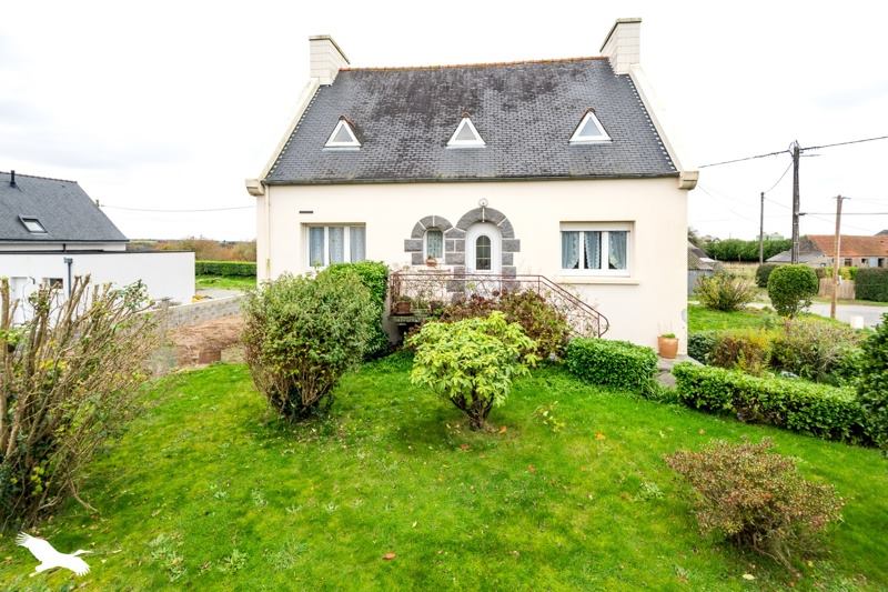 Vente Maison LAMPAUL GUIMILIAU - 6 pièces -124 m² - (29400)