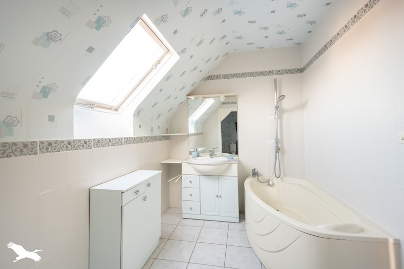 Vente Maison LANDIVISIAU - 5 pièces -128 m² - (29400)