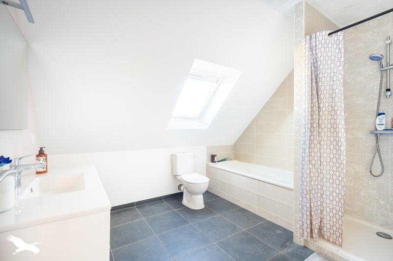 Vente Maison PLOUGOURVEST - 6 pièces -90 m² - (29400)