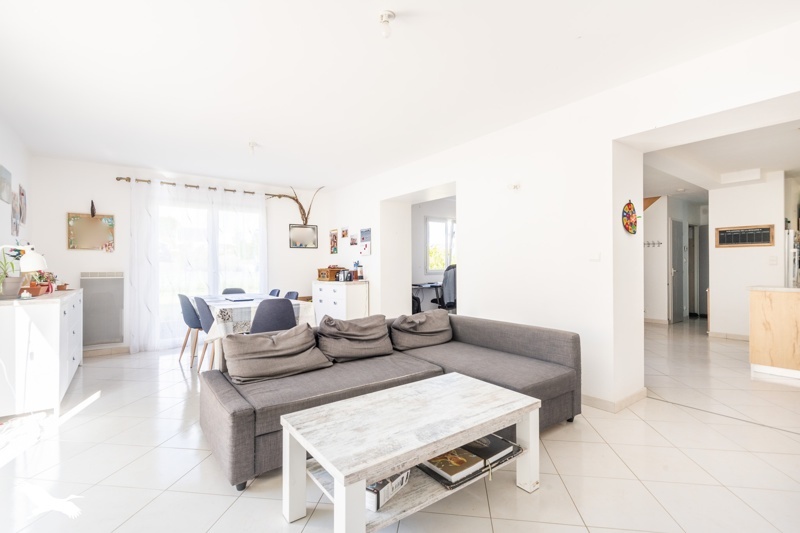 Vente Maison LAMPAUL GUIMILIAU - 7 pièces -136 m² - (29400)