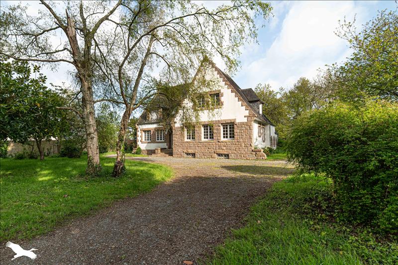 Vente Maison MORLAIX - 9 pièces -215 m² - (29600)