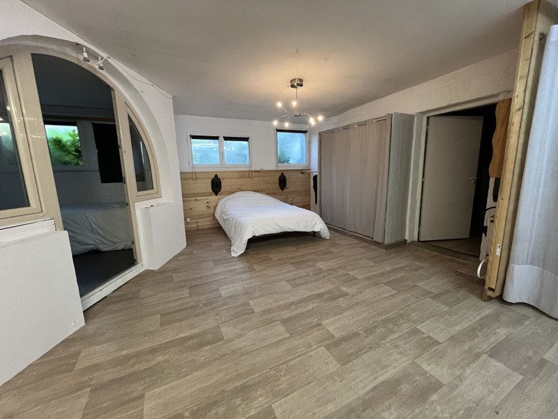 Vente Immeuble ST POL DE LEON - -  240 m² - (29250)