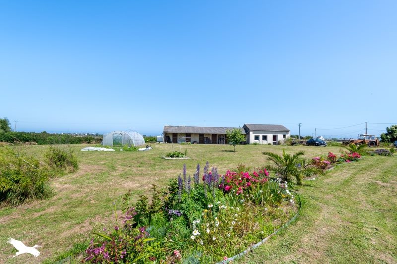 Vente Maison CLEDER - 6 pièces -155 m² - (29233)