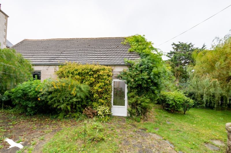 Vente Maison CLEDER - 9 pièces -213 m² - (29233)