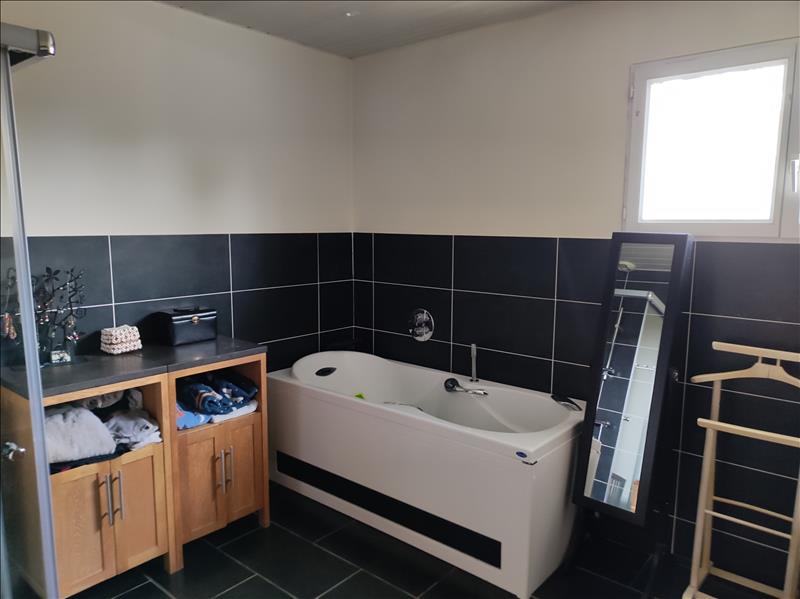 Vente Maison ST CAPRAIS DE BORDEAUX - 5 pièces -122 m² - (33880)