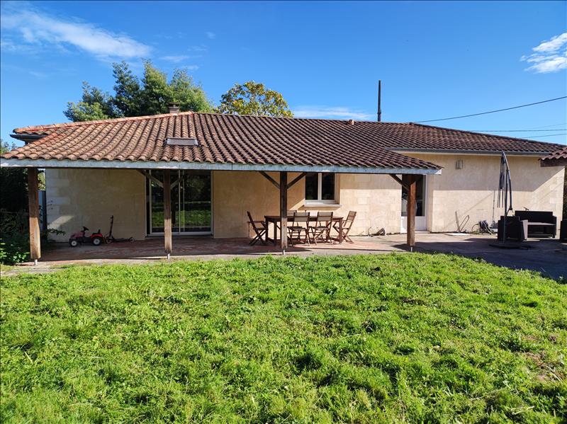 Vente Maison ST CAPRAIS DE BORDEAUX - 5 pièces -122 m² - (33880)