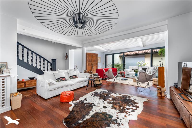 Vente Maison BORDEAUX - 6 pièces -193 m² - (33000)