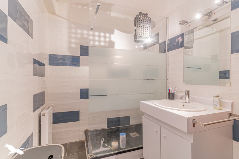 Vente Appartement BORDEAUX - 2 pièces -47 m² - (33000)