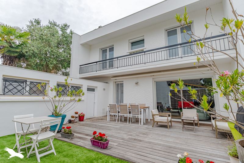 Vente Maison BORDEAUX - 6 pièces -166 m² - (33000)