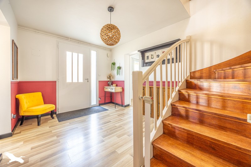Vente Maison SURGERES - 7 pièces -140 m² - (17700)
