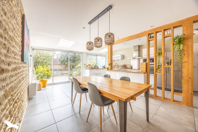 Vente Maison ST PIERRE LA NOUE - 8 pièces -255 m² - (17700)
