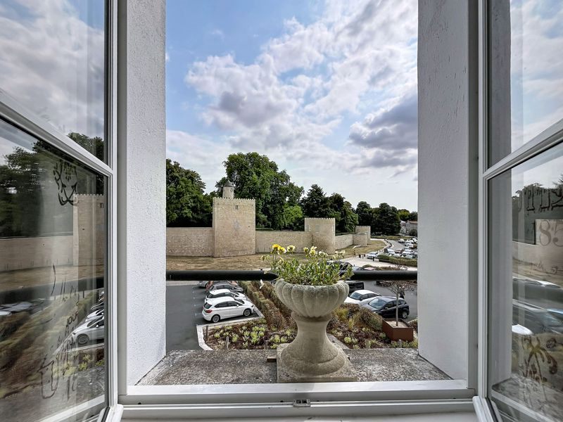 Vente Appartement SURGERES - 2 pièces -33 m² - (17700)