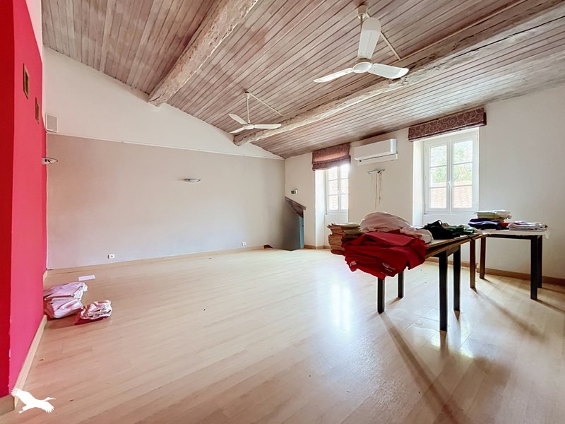 Vente Maison SURGERES - 8 pièces -135 m² - (17700)