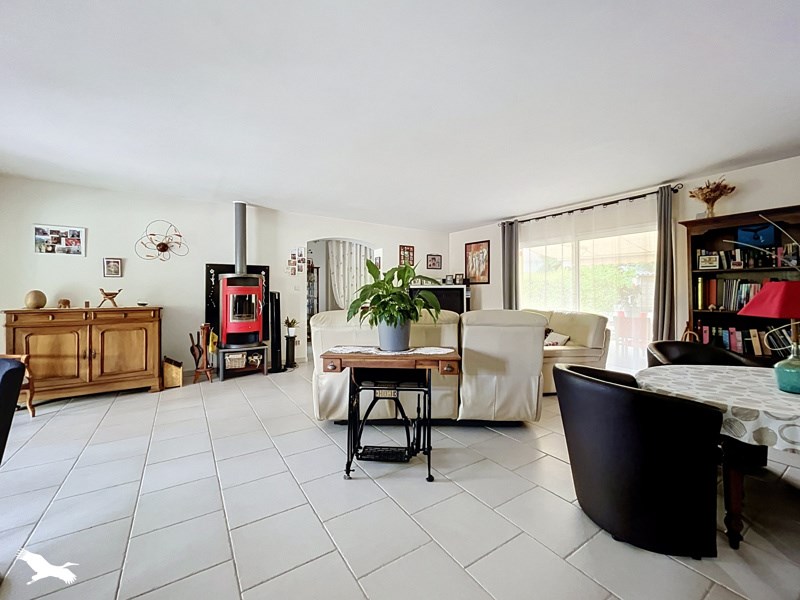 Vente Maison SURGERES - 6 pièces -146 m² - (17700)