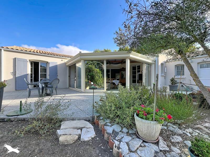 Maison 6 pièces 146 m² · à Surgères · 146 m² · 399 000 €