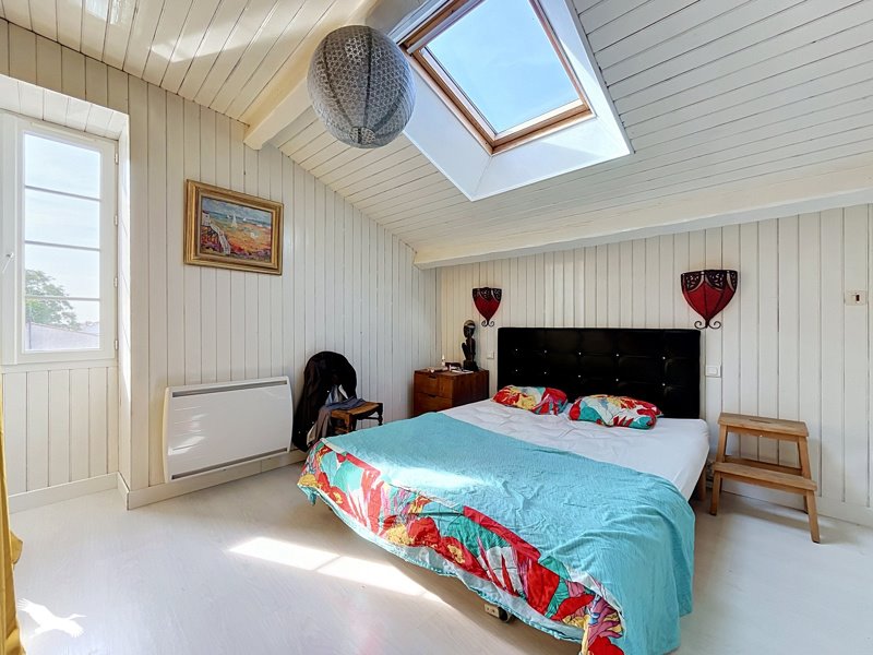 Vente Maison ST PIERRE LA NOUE - 7 pièces -170 m² - (17700)