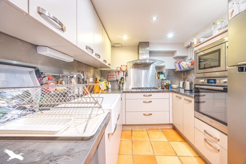 Vente Maison GENOUILLE - 8 pièces -190 m² - (17430)