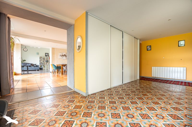 Vente Maison GENOUILLE - 8 pièces -190 m² - (17430)