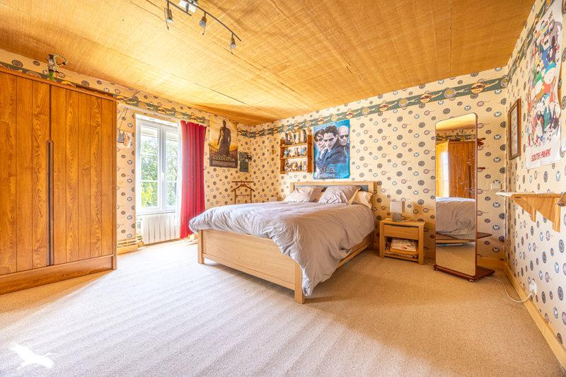 Vente Maison Puyrolland - 10 pièces -200 m² - (17380)