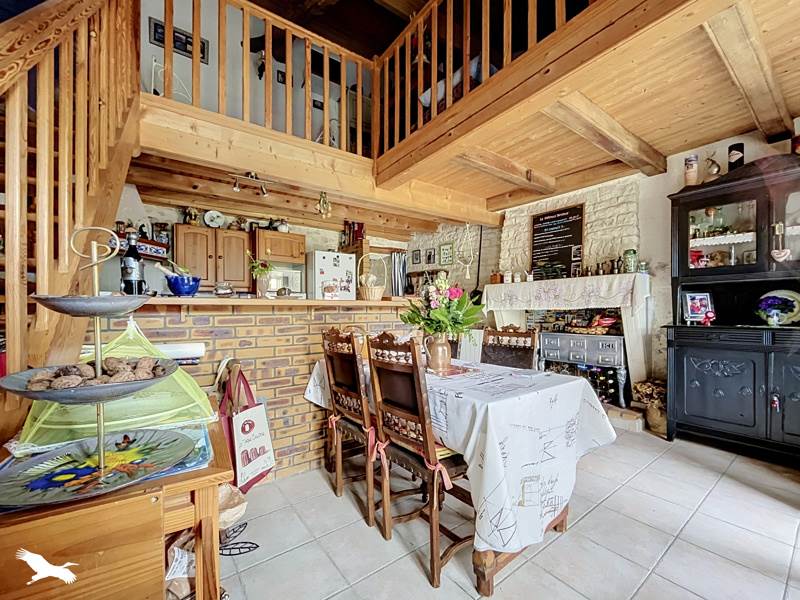 Vente Maison Saint-Saturnin-du-Bois - 4 pièces -116 m² - (17700)