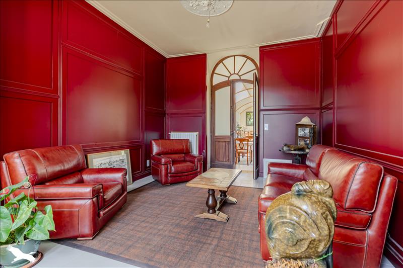 Vente Château ST MARTIN DU BOIS - 12 pièces -472 m² - (33910)