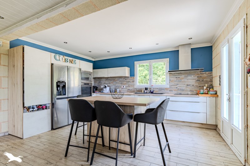 Vente Maison BONZAC - 5 pièces -141 m² - (33910)