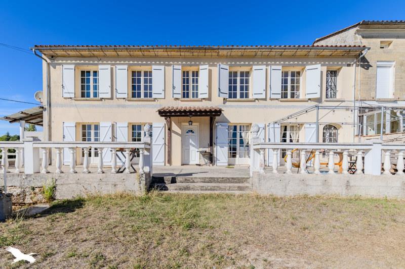 Vente Maison Lussac 33570 5 pièces - 138 m²