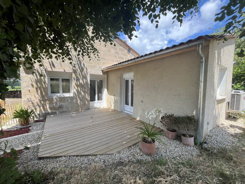 Vente Maison LUSSAC - 3 pièces -90 m² - (33570)