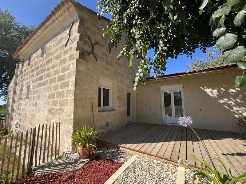 Vente Maison LUSSAC - 3 pièces -90 m² - (33570)