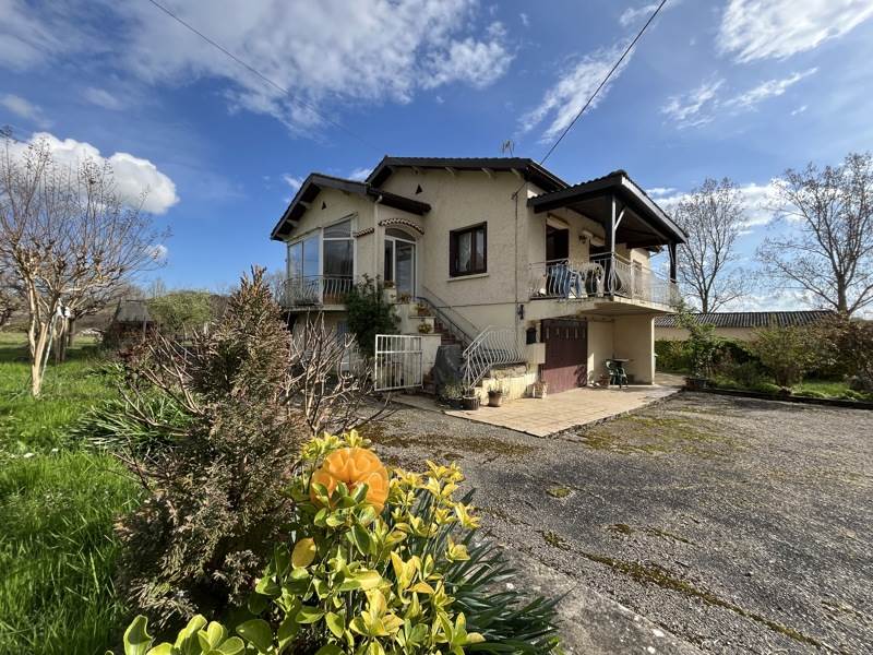 Vente Maison CONDOM - 4 pièces -101 m² - (32100)