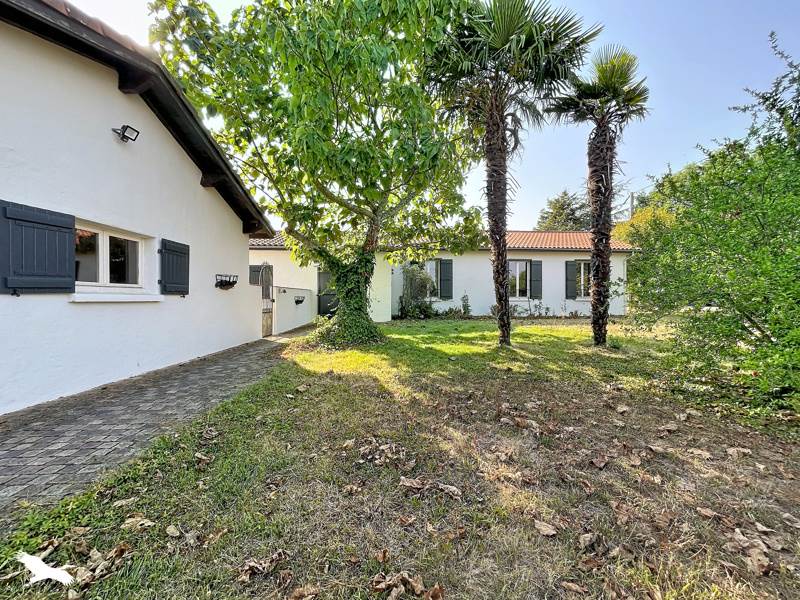 Vente Maison BERRAC - 5 pièces -150 m² - (32480)