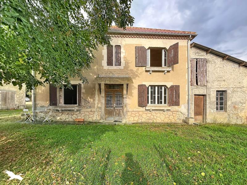 Maison 9 pièces 185 m² · à Fourcès · 185 m² · 276 000 €