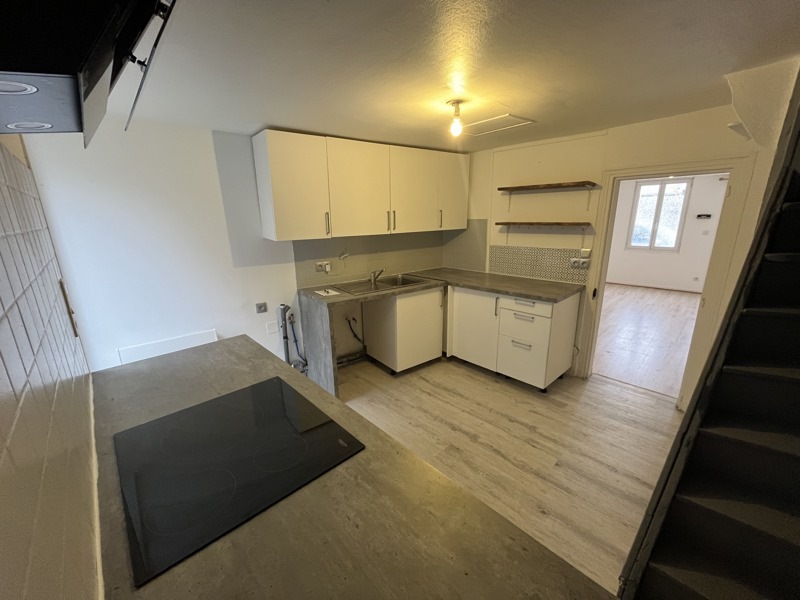 Vente Maison CHATEAUNEUF SUR CHARENTE - 4 pièces -85 m² - (16120)