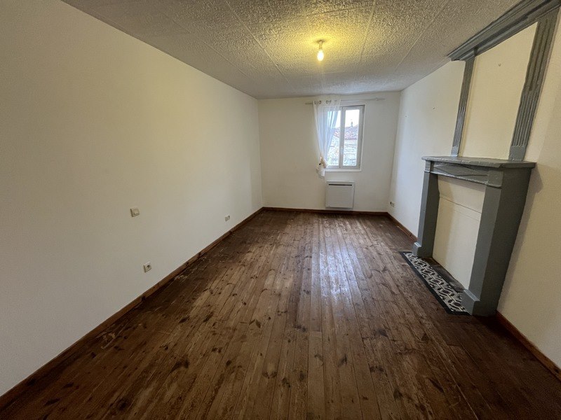 Vente Maison CHATEAUNEUF SUR CHARENTE - 4 pièces -85 m² - (16120)