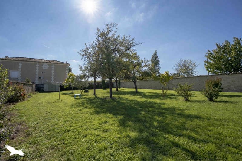 Vente Maison ANGEAC CHARENTE - 6 pièces -190 m² - (16120)