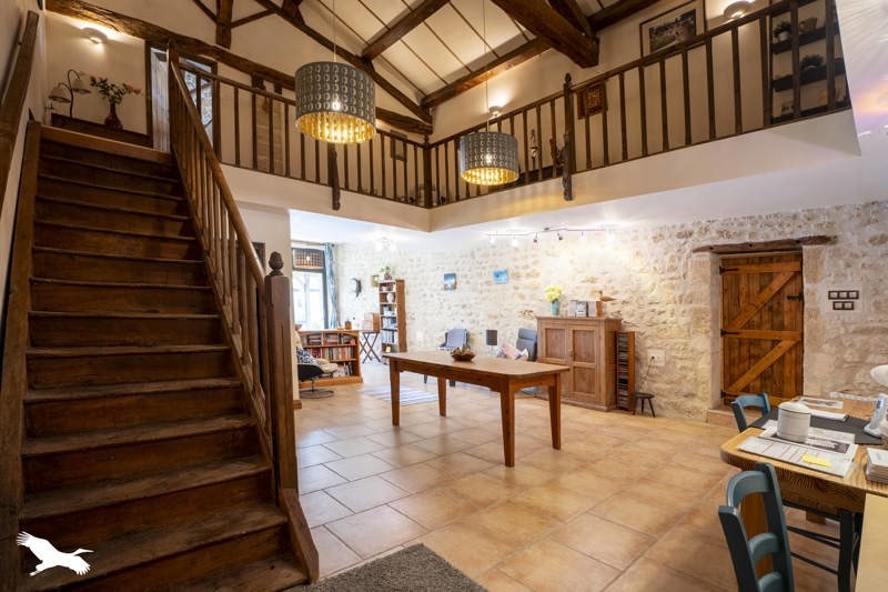 Vente Maison ANGEAC CHARENTE - 6 pièces -190 m² - (16120)