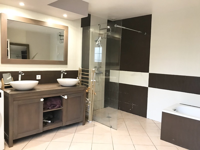 Vente Maison MOSNAC ST SIMEUX - 5 pièces -143 m² - (16120)
