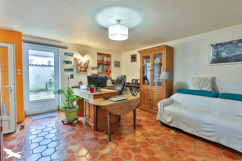 Vente Maison ST SIMON - 9 pièces -205 m² - (16120)