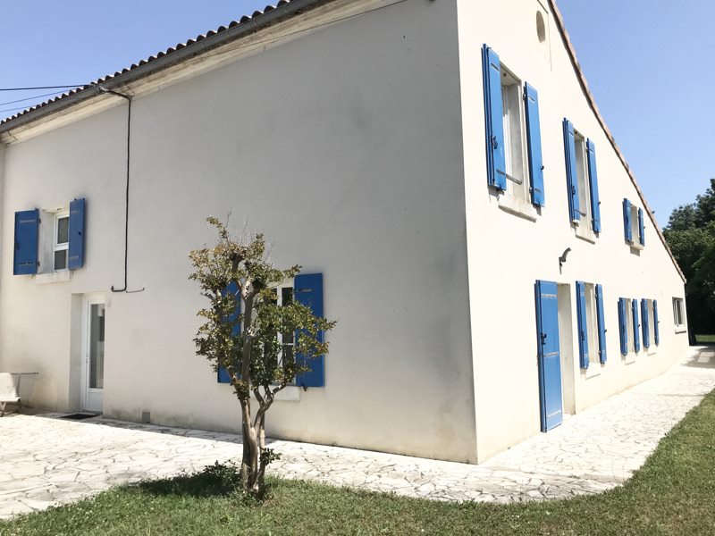Vente Maison ST SIMON - 9 pièces -205 m² - (16120)