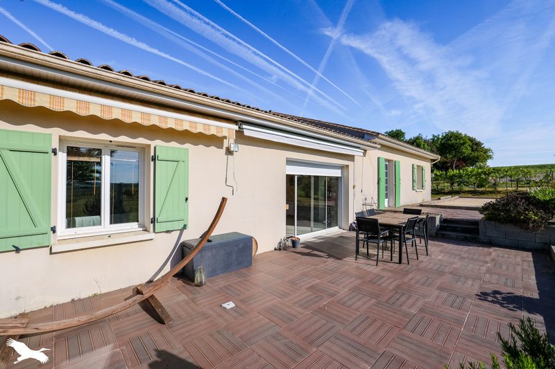 Vente Maison BELLEVIGNE - 6 pièces -180 m² - (16120)