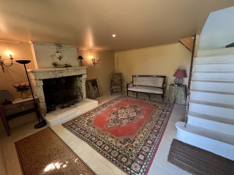 Vente Maison MOSNAC ST SIMEUX - 5 pièces -163 m² - (16120)