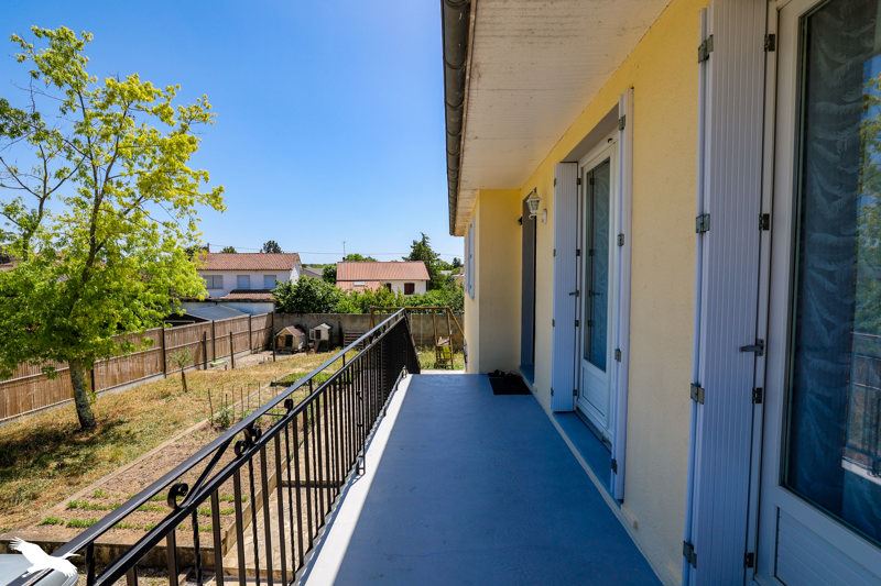 Vente Maison CHATEAUNEUF SUR CHARENTE - 5 pièces -120 m² - (16120)