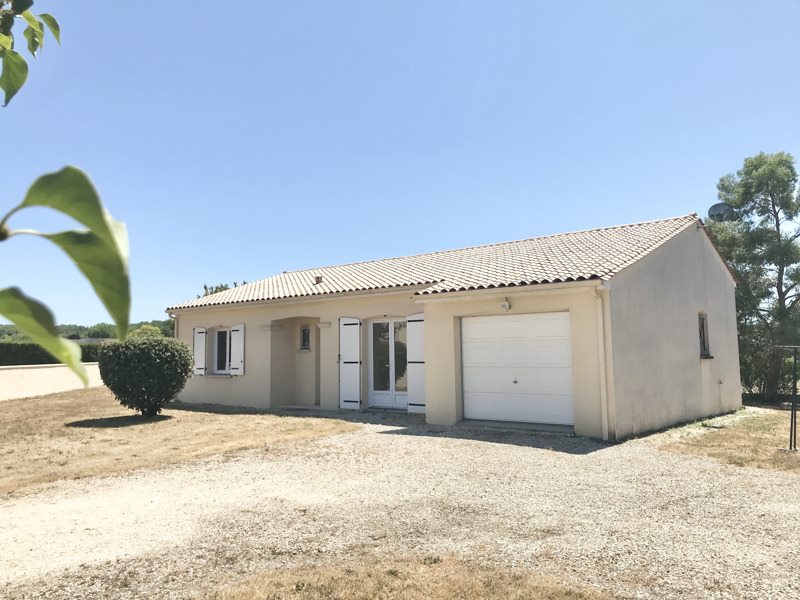 Vente Maison CHATEAUNEUF SUR CHARENTE - 3 pièces -89 m² - (16120)
